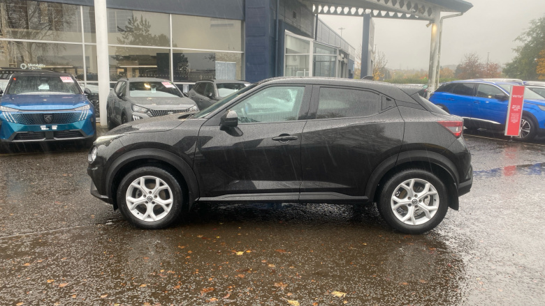 Nissan Juke 1.0 DiG-T 114 N-Connecta 5dr Petrol Hatchback